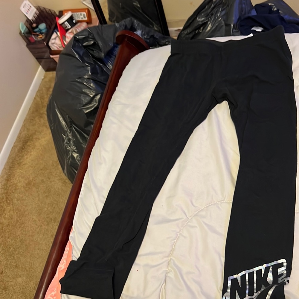 black nike leggings